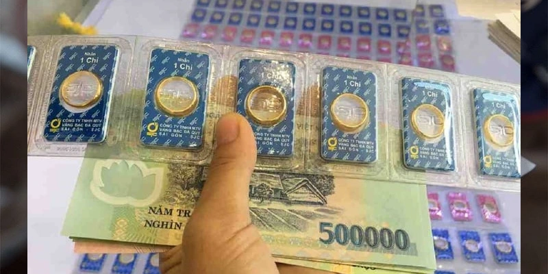 Giao dịch vàng và ngoại tệ vẫn ưu tiên tiền mặt