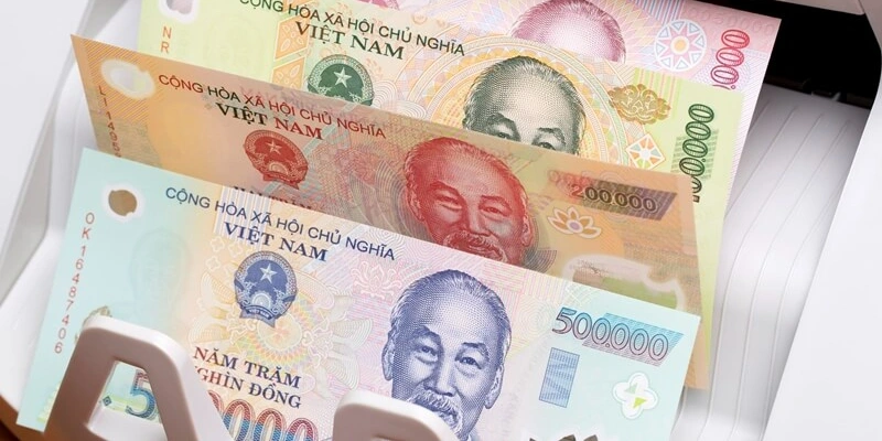 Tiền mặt lưu thông tăng cao