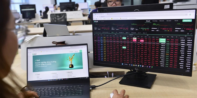 VN-Index giảm mạnh
